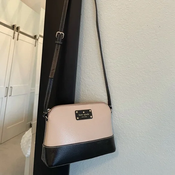 Black white Kate spade purse shoulder bag, leather grove street Millie - Picture 10 of 10